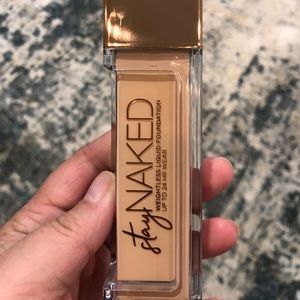 Urban Decay Stay Naked Foundation 40NN